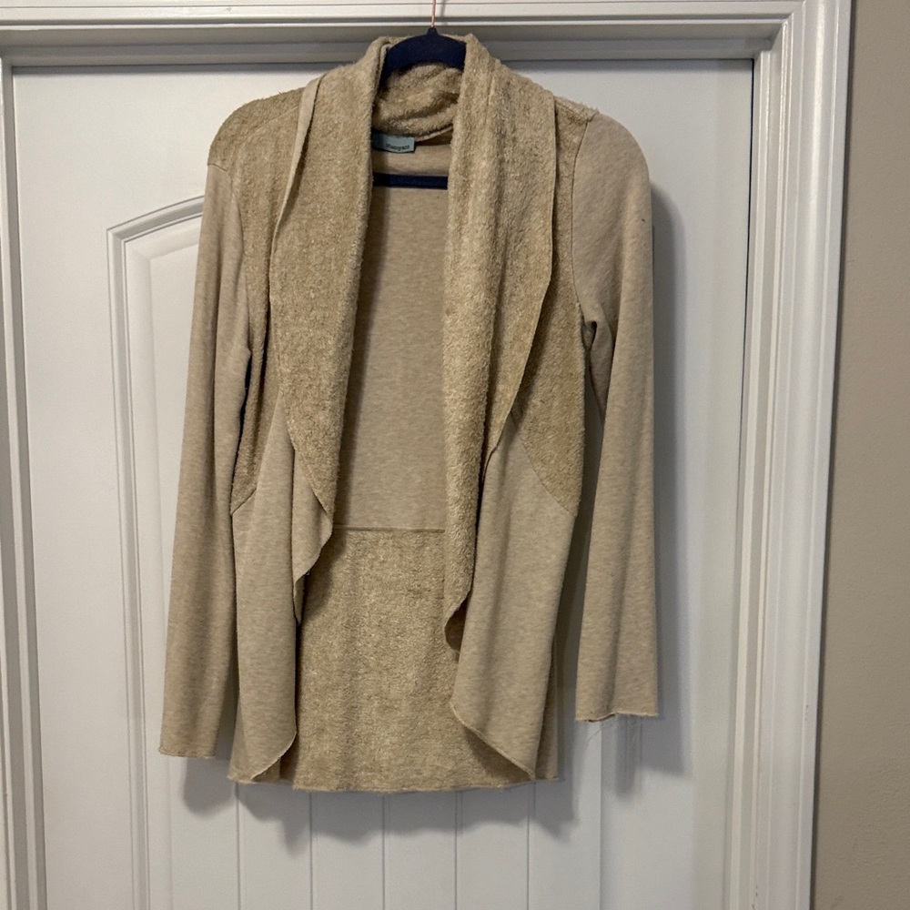 Chic Beige Women's Cardigan